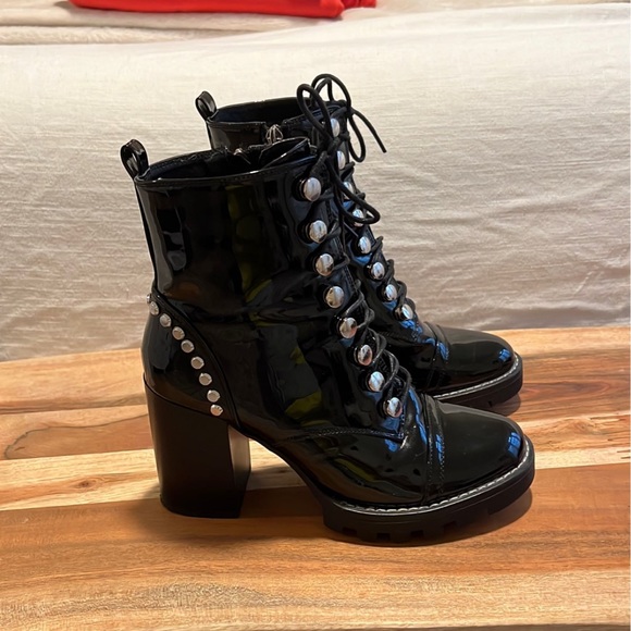 NastyGal Black Boot - Picture 2 of 4